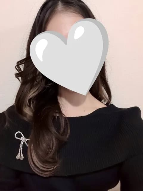 りおさんのプロフィール｜大阪・兵庫・岡山・メンズエステ｜産まれたてSPA