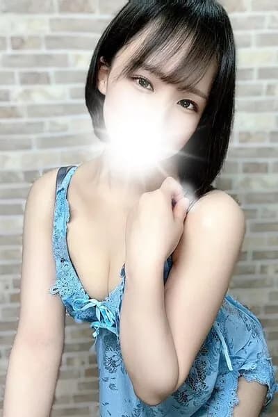 冬坂ましろ(ALL DL可能) のプロフィール | AQUA　ROUGE