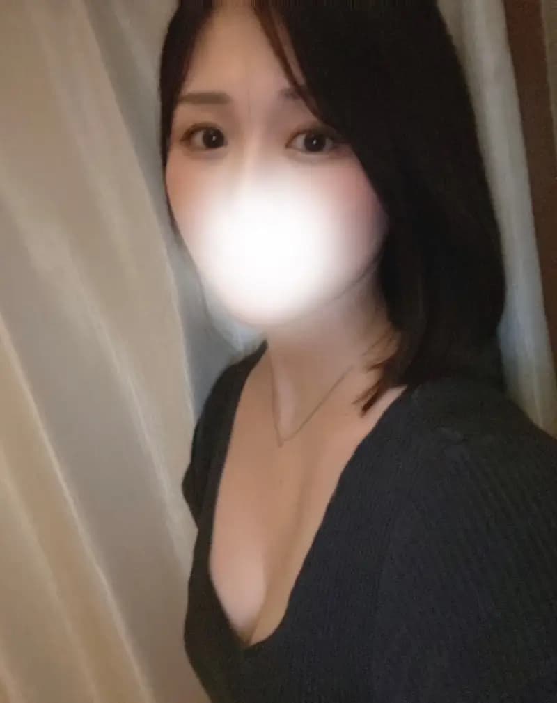 白石もも（しらいしもも）