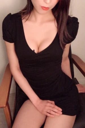 池袋メンズエステ・大人の男性のための完全個室メンズリラクゼーションサロン |池袋メンズエステ「PIANO~ピアノ」「内野(うちの)」ちゃんのプロフィールです