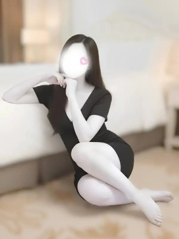 東條 綾さんのプロフィール|黒×ゴシック×小悪魔 「かわいい」がコンセントの新しいメンズエステ|サキュバス系メンズエステ「りりむSpa」