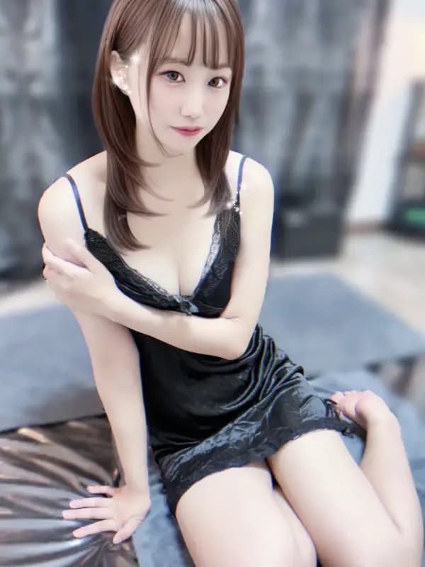 桃井みるさんのプロフィール｜黒×ゴシック×小悪魔 「かわいい」がコンセントの新しいメンズエステ｜サキュバス系メンズエステ「りりむSpa」