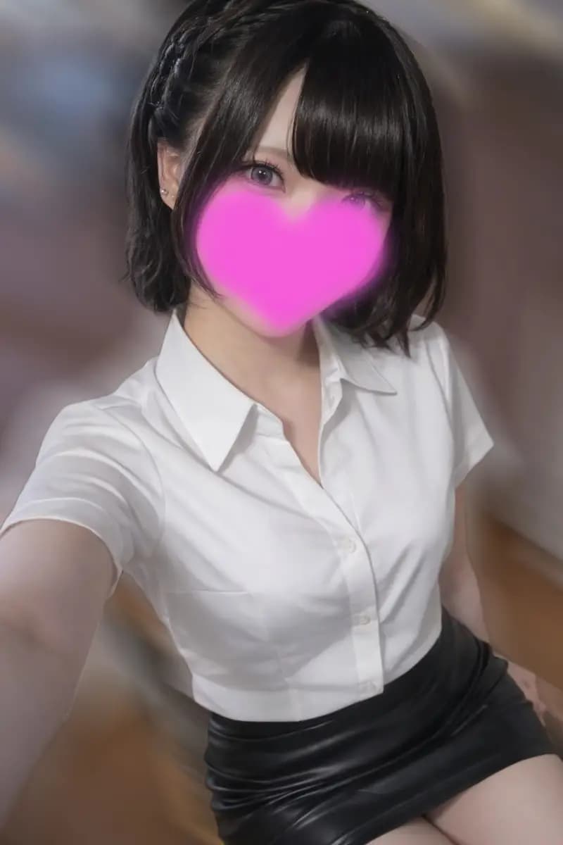 小川 ひなの プロフィール｜五反田・目黒 コンセプトメンズエステ 『女教師の秘め事』