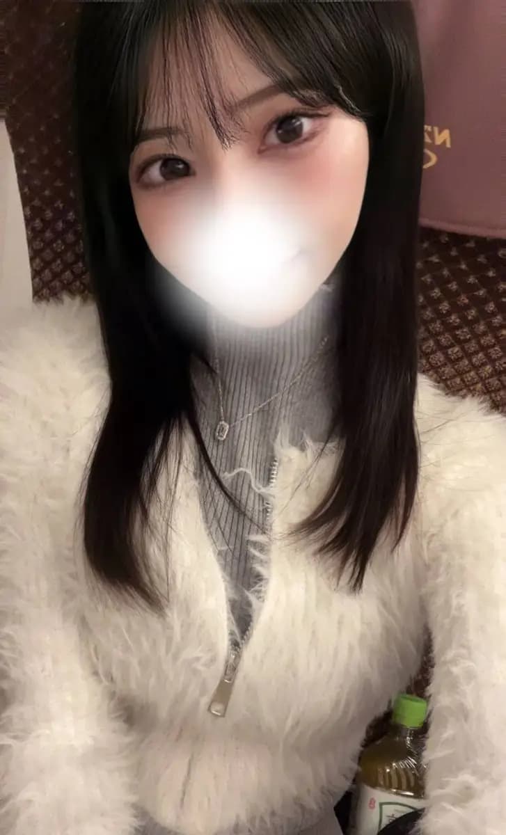 跡美ゆり プロフィール｜下北沢・笹塚 メンズエステ 『椿－oil－』