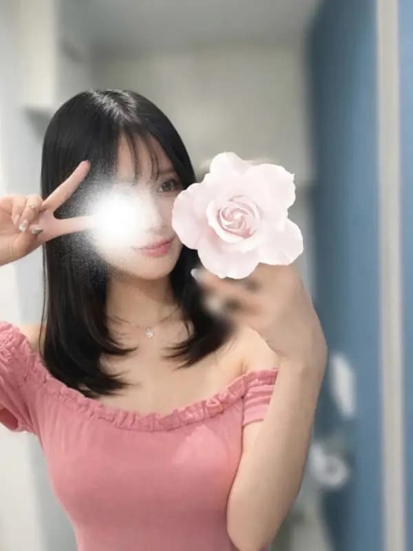 椎名ひよりさんのプロフィール|巣鴨・大塚で大人気のメンズエステ|UNICON
