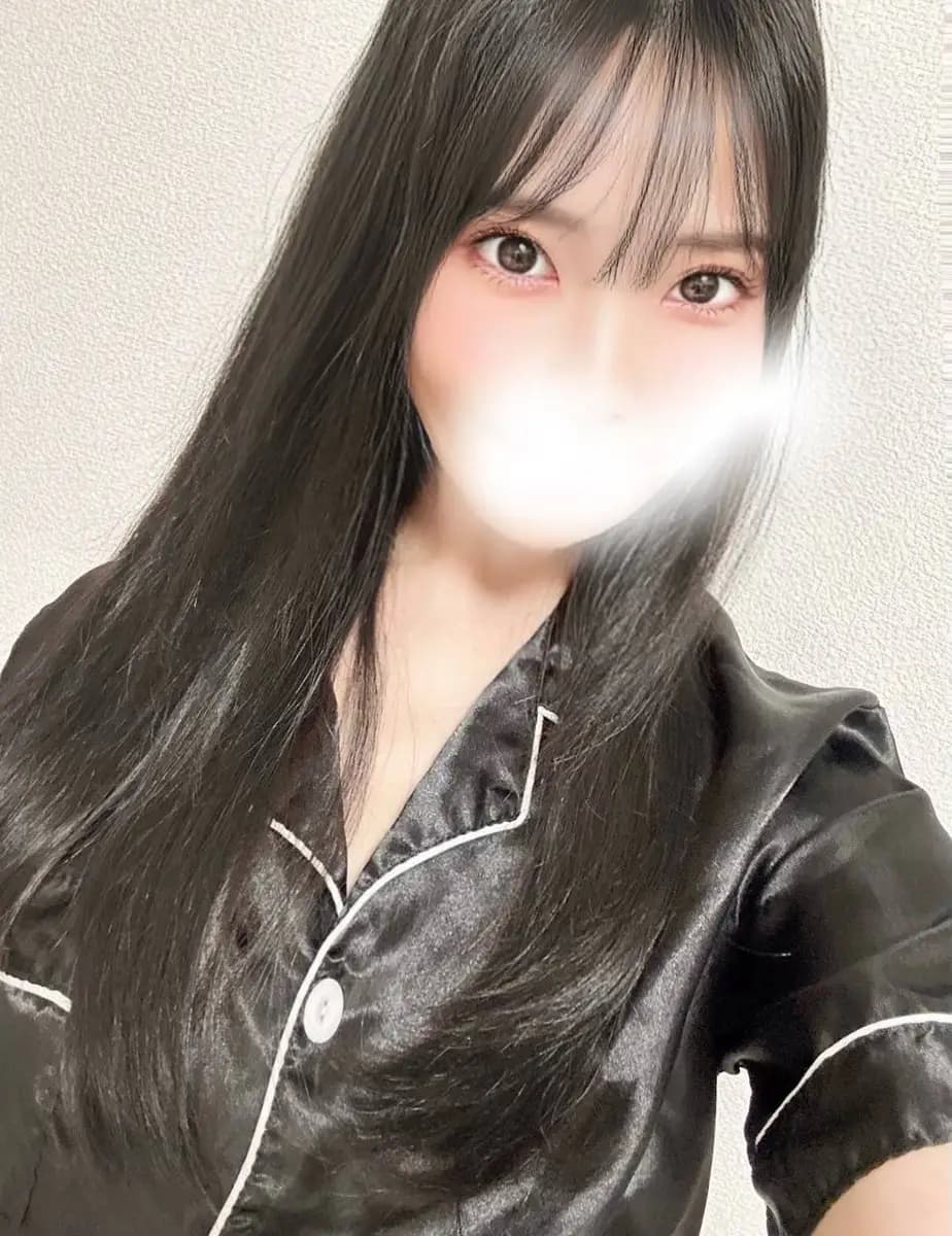 黒木りん プロフィール｜下北沢・笹塚 メンズエステ 『椿－oil－』