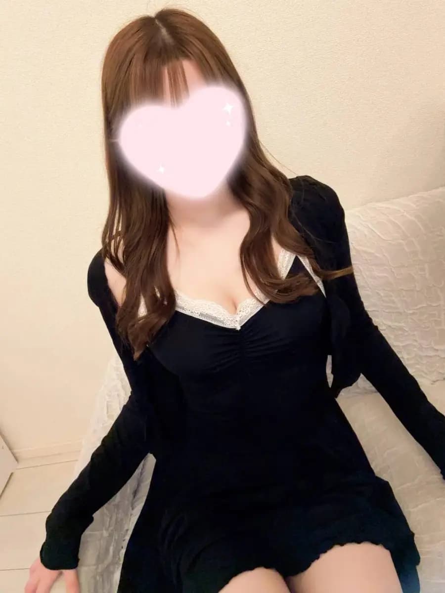 岡谷さら プロフィール｜下北沢・笹塚 メンズエステ 『椿－oil－』