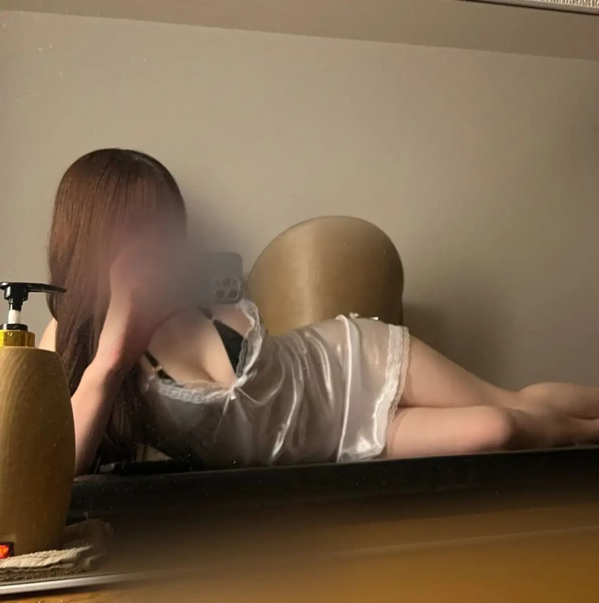 二階堂るな プロフィール｜下北沢・笹塚 メンズエステ 『椿－oil－』