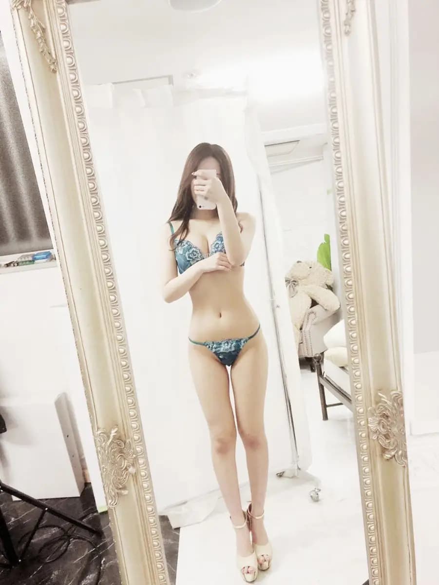 柴田りお プロフィール｜下北沢・笹塚 メンズエステ 『椿－oil－』