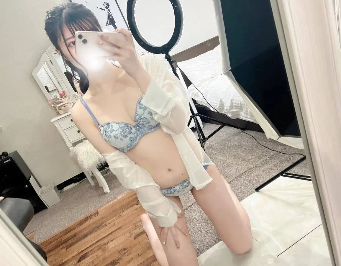 稲城みこ プロフィール｜下北沢・笹塚 メンズエステ 『椿－oil－』