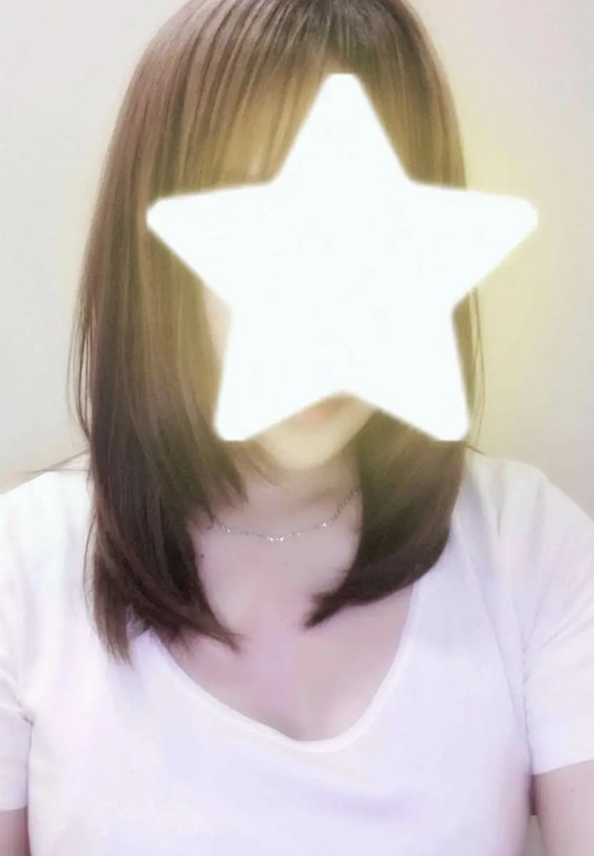 サラ プロフィール｜遠賀郡 遠賀町 メンズエステ 『ヴェルファード』