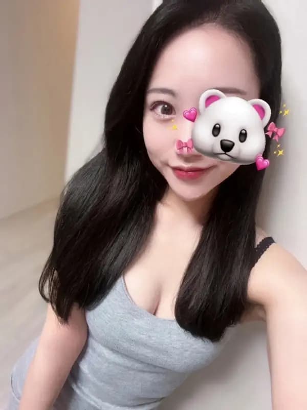 真白りいさんのプロフィール｜巣鴨・大塚で大人気のメンズエステ｜UNICON
