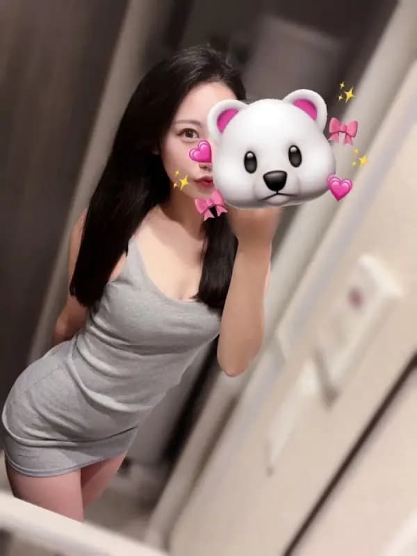 真白りいさんのプロフィール｜巣鴨・大塚で大人気のメンズエステ｜UNICON