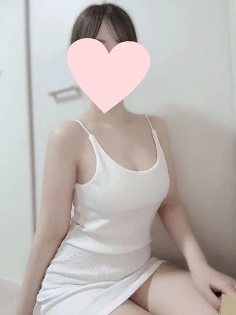 せりなさんのプロフィール｜堺筋本町メンズエステ｜KissMint-キスミント-