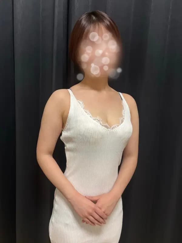 ゆりさんのプロフィール｜「予測を裏切る、没入体験～DOPA〜」｜中野・吉祥寺 メンズエステ DOPA（ドーパ）