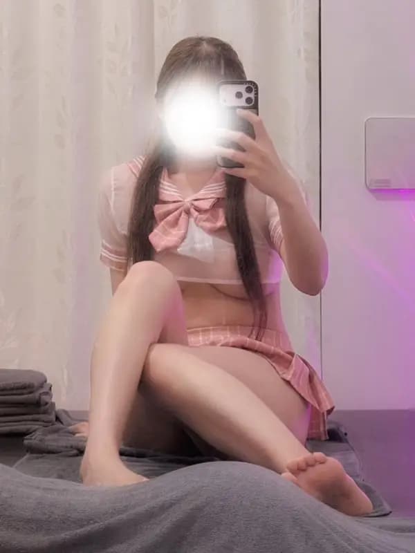花園しいなさんのプロフィール｜～ 最高の高揚 ～｜Aroma chelone （アロマ ケローネ）｜メンズエステ葛西