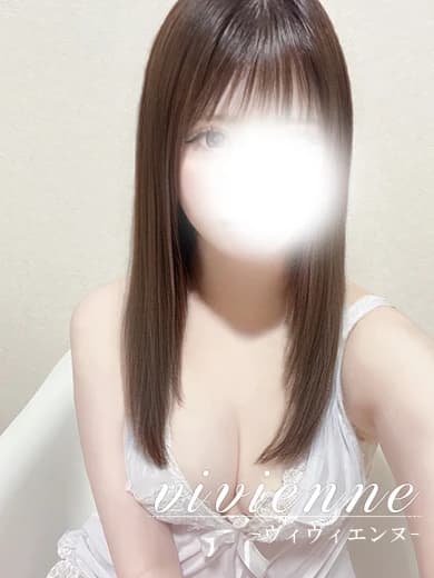 初奈(にいな)プロフィール｜福岡 博多 メンズエステ『vivienne -ヴィヴィエンヌ-』