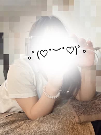 桃(もも)プロフィール｜福岡 博多 メンズエステ『vivienne -ヴィヴィエンヌ-』