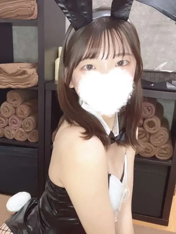 Hina（ヒナ）のご紹介│横浜のメンズエステ PLAY BOY CLUB（プレイボーイクラブ）