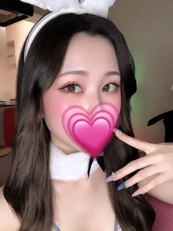 Mina（ミナ）のご紹介│横浜のメンズエステ PLAY BOY CLUB（プレイボーイクラブ）