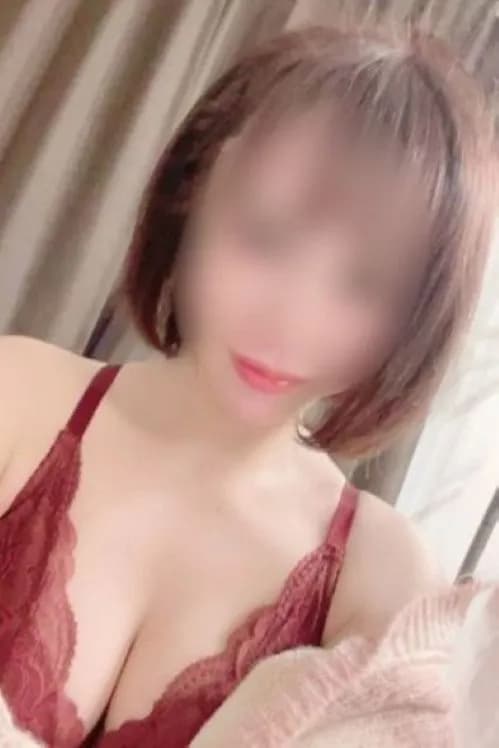 すずな | 女性詳細 | 久喜西口　メンズエステ　完全個室型プライベートサロン 「エステティシャンの彼女」