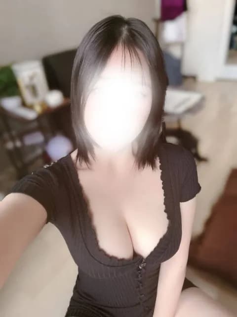 ありささんのプロフィール｜新大阪・メンズエステ｜【AMATERAS】 新大阪メンズエステ