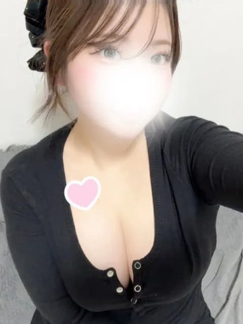 ほのかさんのプロフィール｜新大阪・メンズエステ｜【AMATERAS】 新大阪メンズエステ