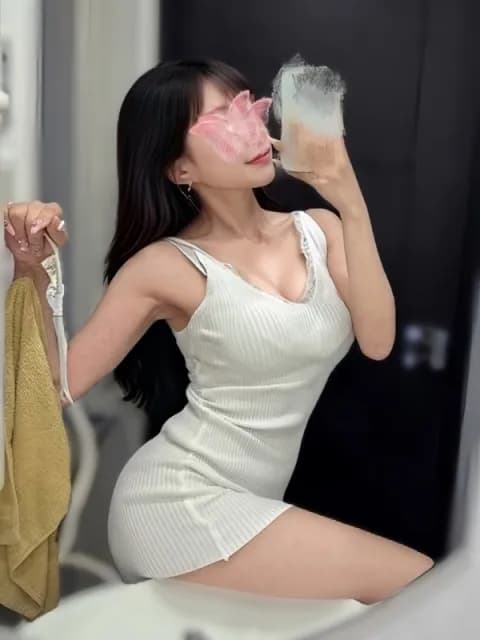 白星みづきさんのプロフィール｜大阪堺筋本町、梅田メンズエステ｜G.O.A.T