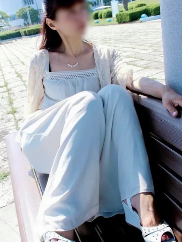 🌷ゆりさん🌷さんのプロフィール｜ドキドキとワクワクを紳士な大人の方へ｜ミセスマーメイドゆめはな