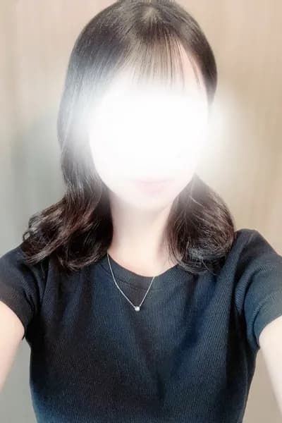 すず                     のプロフィール | 名古屋 栄 メンズエステ なでしこ