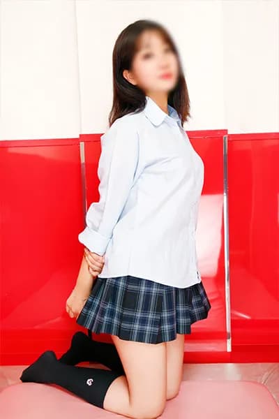 きらな(18)｜プロフィール｜いちゃいちゃ恋愛エステlove+｜メンズエステ｜ラブプラス池袋店