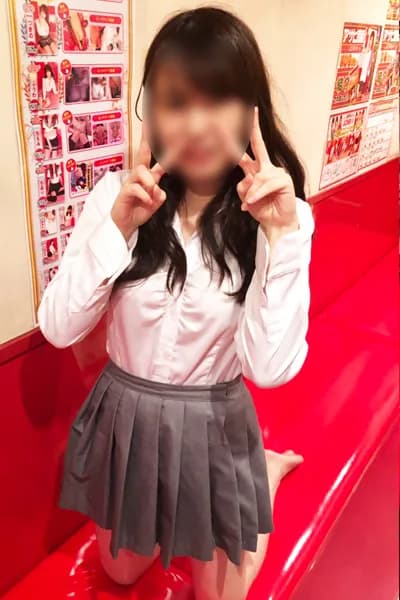 みくも(19)｜プロフィール｜いちゃいちゃ恋愛エステlove+｜メンズエステ｜ラブプラス池袋店