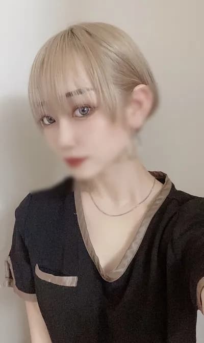VIXIE | すず♡お顔がハイブランド【SWEET】 のプロフィール | 福岡メンズエステ