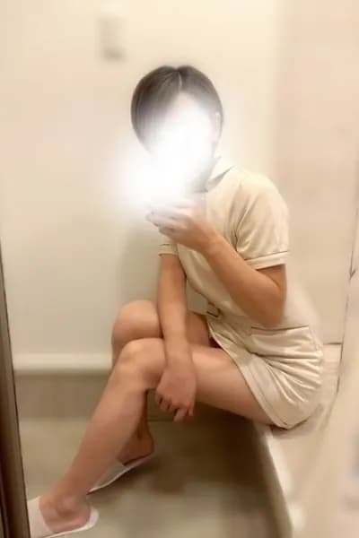 Relaxation Spa ROSA | めぐみセラピスト のプロフィール | 東加古川リラクゼーション スパ ロッサ