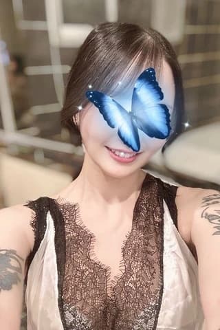 桔梗れな