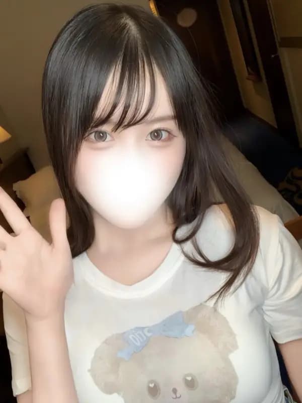 小鳥遊 ここな