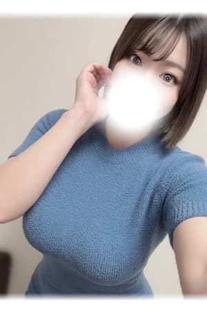 こやませいら