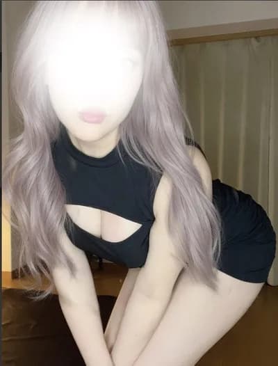 若月みんと