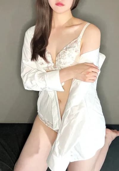 内山 りお