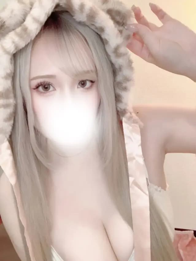 ももあ
