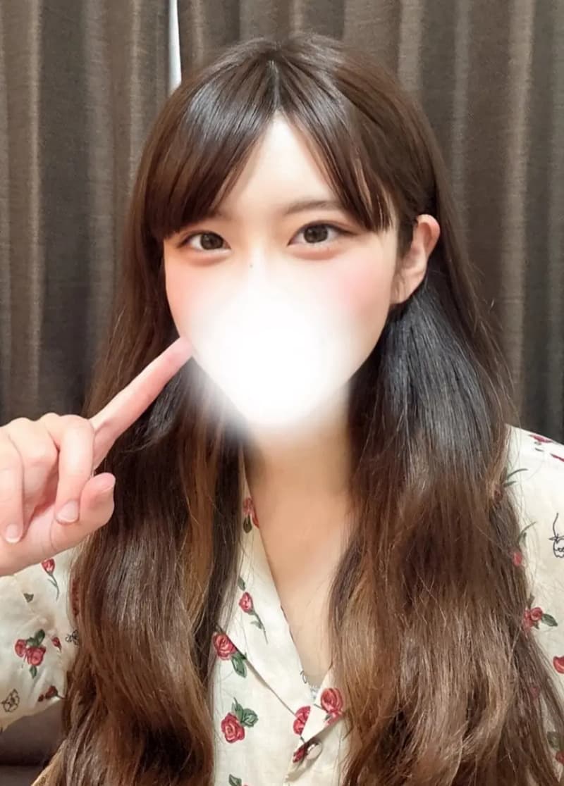 西澤ももか