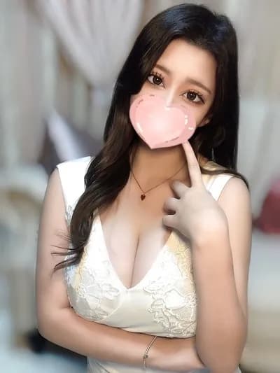 ここな【攻め攻めまくるギラギラGカップギャル♡】 のプロフィール | Eden | 〜エデン〜