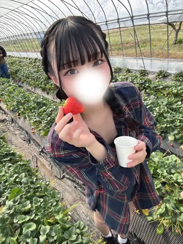 斑目 りあさんのプロフィール|調布・千歳烏山・橋本・相模原 メンズエステ|Unison Spa(ユニゾンスパ)