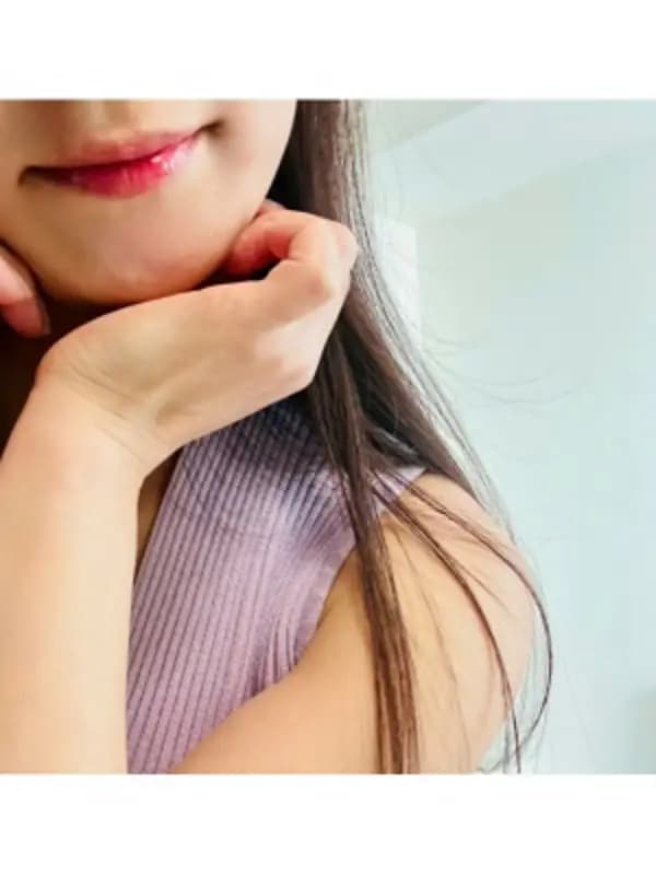 三輪ゆいさんのプロフィール|大人の女性による、寛容力と包容力のある美蝶が戯れる、高級店でのサービスを✨ずば抜けた才覚をもつセラピストによる究極の施術を受けることができる、90分コースをぜひご堪能ください。|東京目黒高級セレブ熟女
