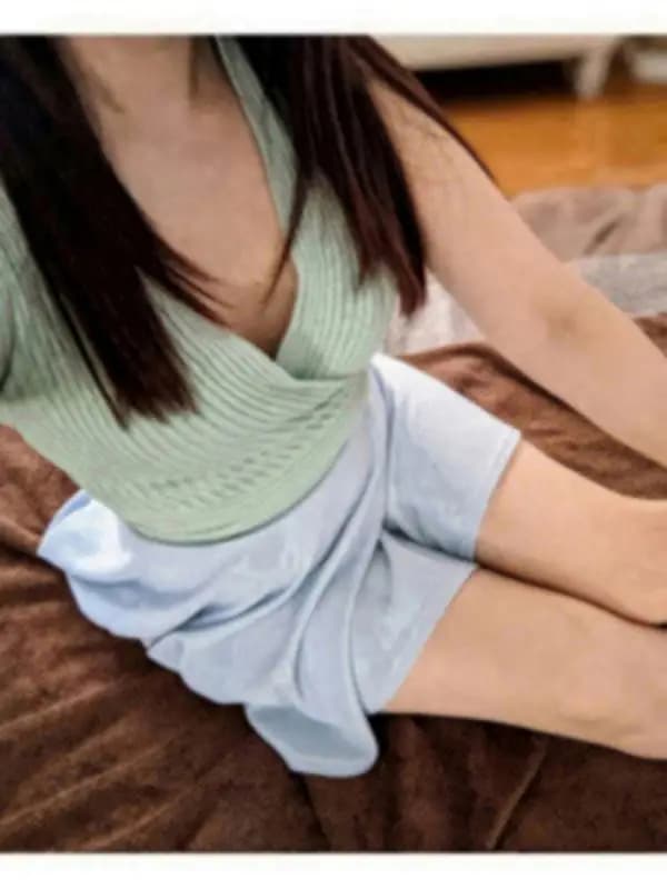 水城すみれさんのプロフィール|大人の女性による、寛容力と包容力のある美蝶が戯れる、高級店でのサービスを✨ずば抜けた才覚をもつセラピストによる究極の施術を受けることができる、90分コースをぜひご堪能ください。|東京目黒高級セレブ熟女