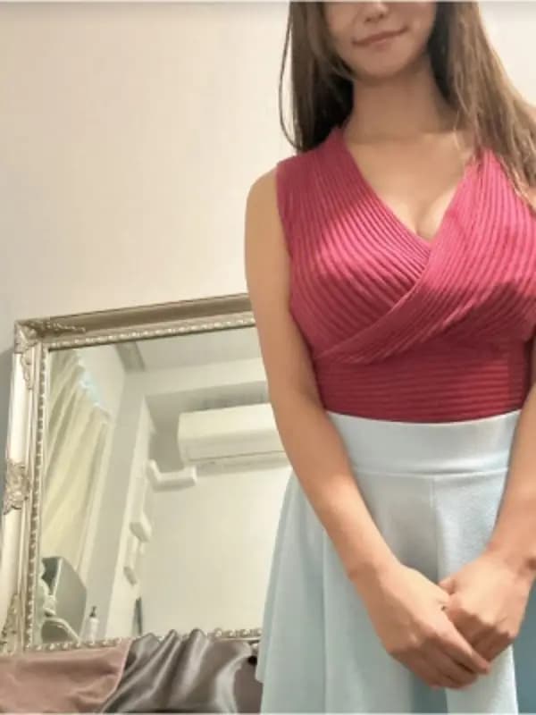 松山ひなの【Xあり】さんのプロフィール|大人の女性による、寛容力と包容力のある美蝶が戯れる、高級店でのサービスを✨ずば抜けた才覚をもつセラピストによる究極の施術を受けることができる、90分コースをぜひご堪能ください。|東京目黒高級セレブ熟女