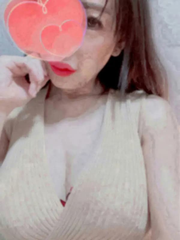 胡蝶蘭さんのプロフィール|大人の女性による、寛容力と包容力のある美蝶が戯れる、高級店でのサービスを✨ずば抜けた才覚をもつセラピストによる究極の施術を受けることができる、90分コースをぜひご堪能ください。|東京目黒高級セレブ熟女