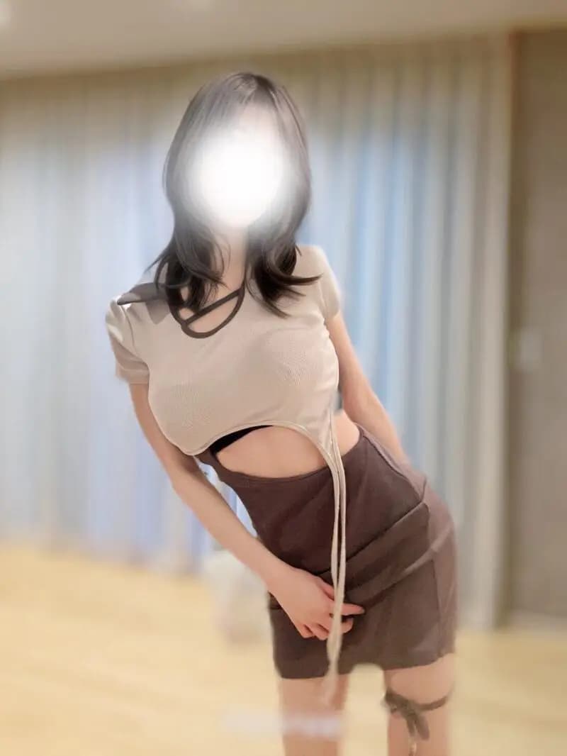 小日向るか | 学芸大学・自由が丘メンズエステ Brown(ブラウン)の在籍セラピスト学芸大学・自由が丘メンズエステ Brown(ブラウン)