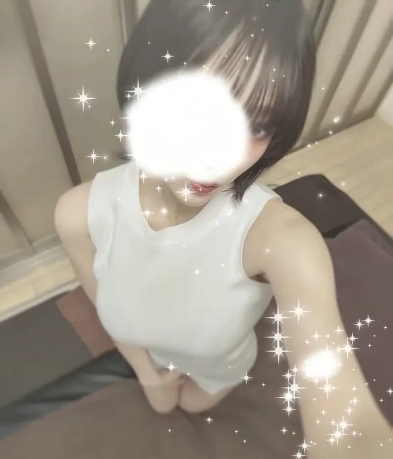 綾瀬らん | 学芸大学・自由が丘メンズエステ Brown(ブラウン)の在籍セラピスト学芸大学・自由が丘メンズエステ Brown(ブラウン)