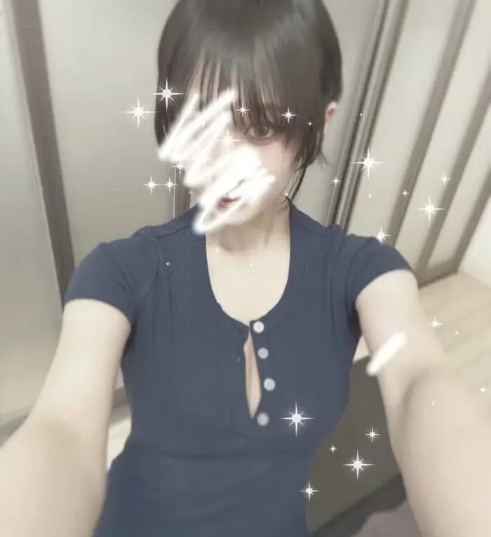 綾瀬らん | 学芸大学・自由が丘メンズエステ Brown(ブラウン)の在籍セラピスト学芸大学・自由が丘メンズエステ Brown(ブラウン)